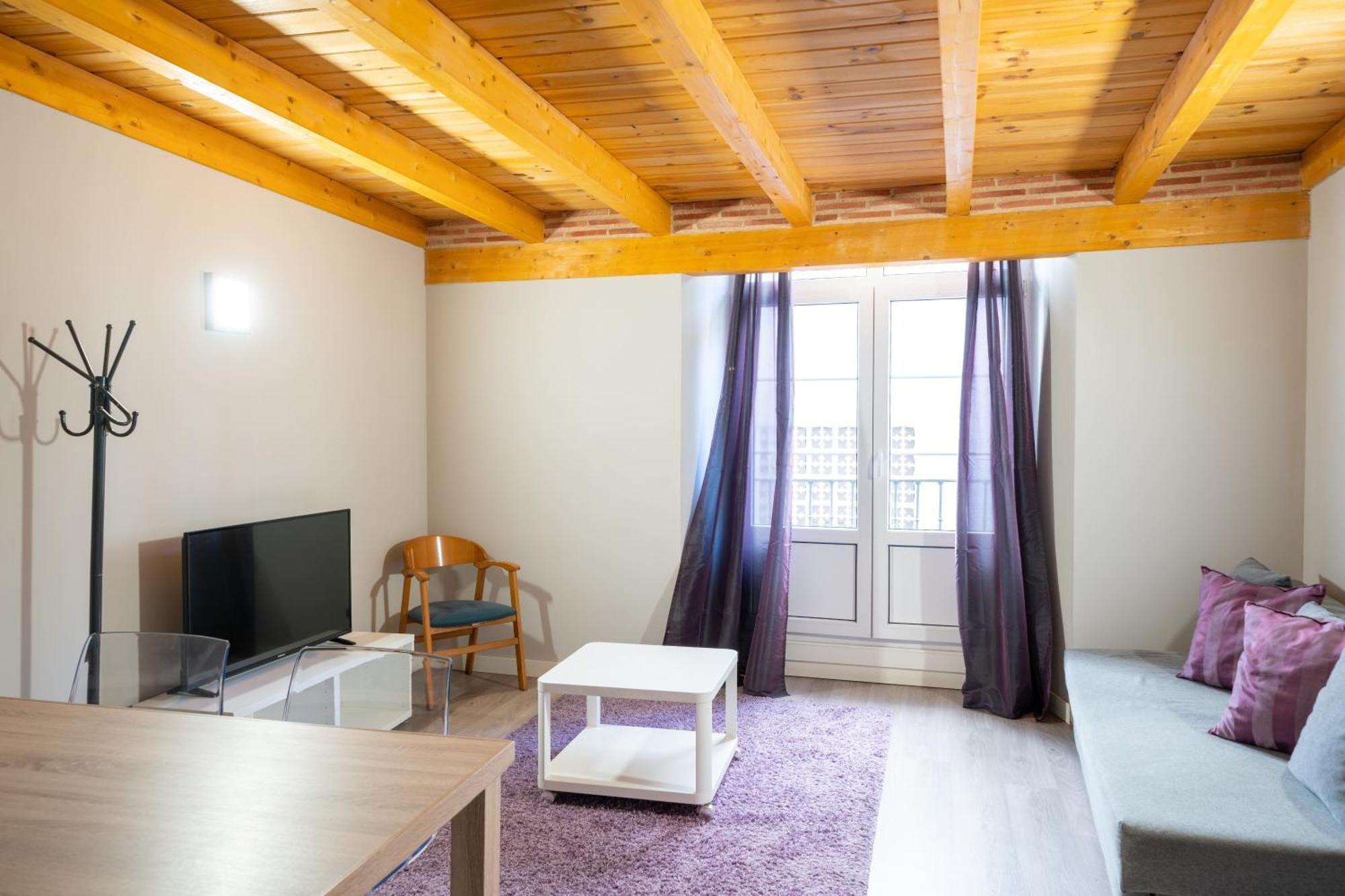 Apartamentos Go - Leopoldo Cano Center バリャドリド エクステリア 写真