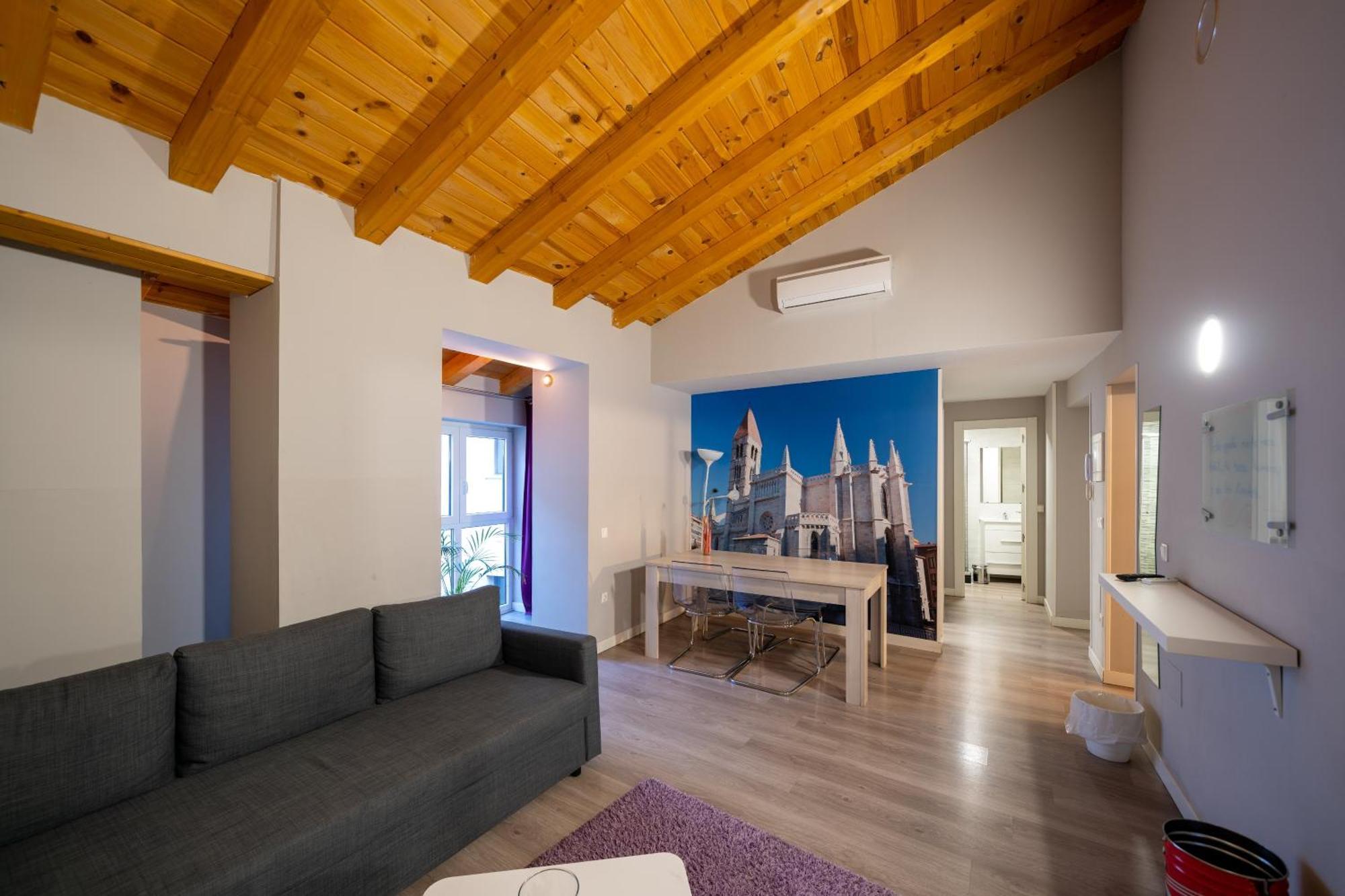 Apartamentos Go - Leopoldo Cano Center バリャドリド エクステリア 写真